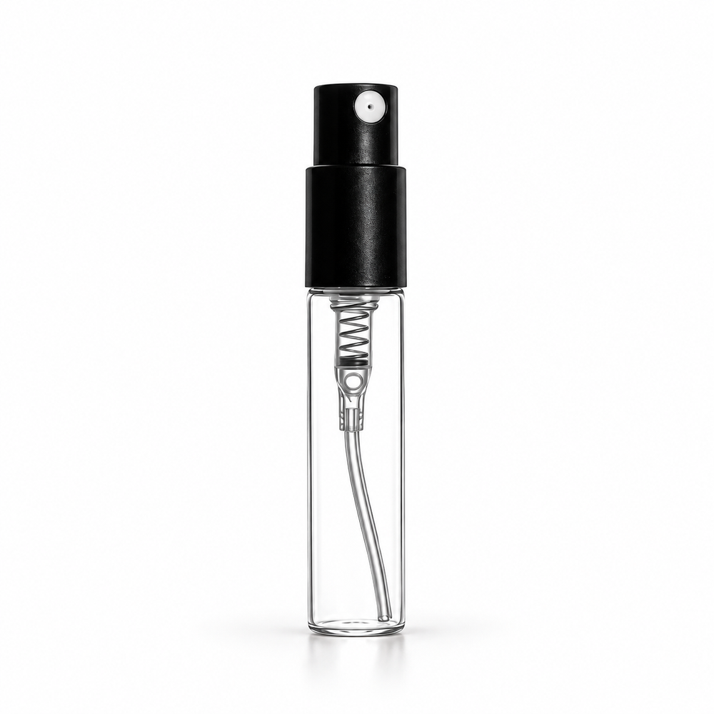 Przykładowy atomizer odlewki perfum – ujęcie studyjne